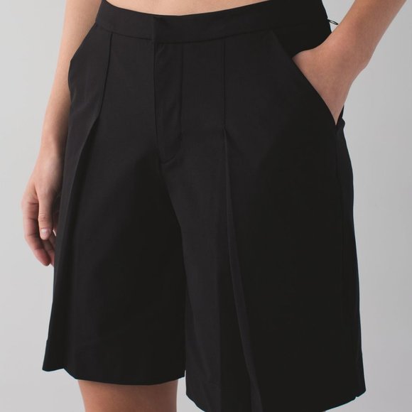 Lululemon Long Story Short - Picture 1 of 4